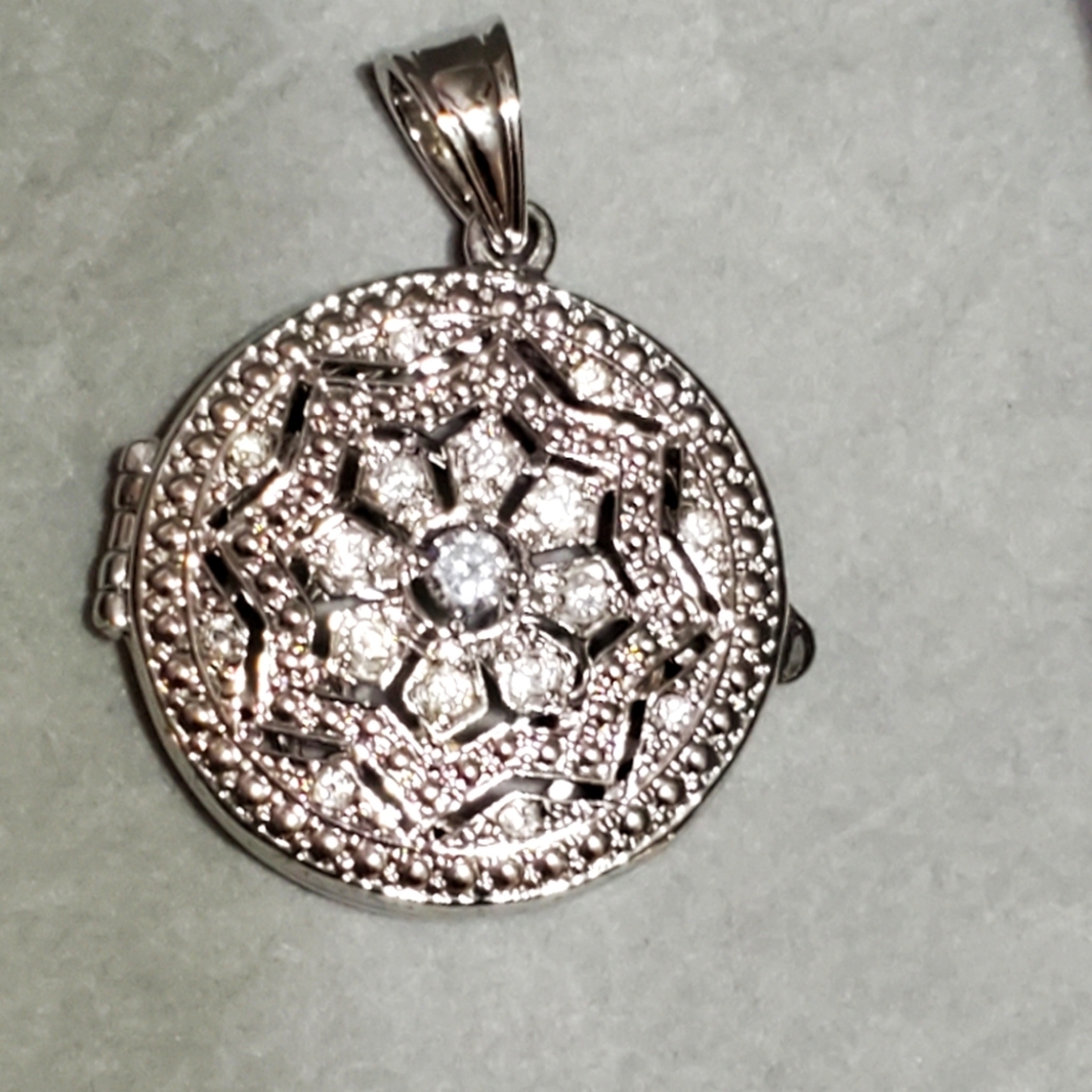 Pendant